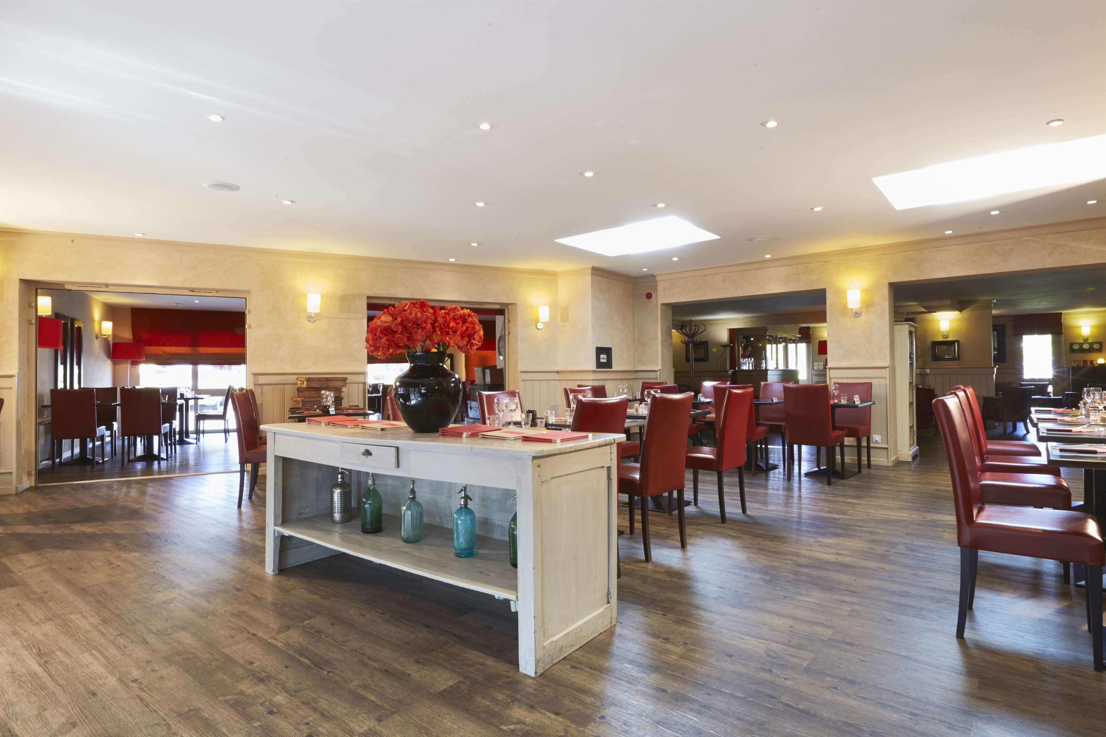 Brit Hotel Essentiel Шоле Екстер'єр фото
