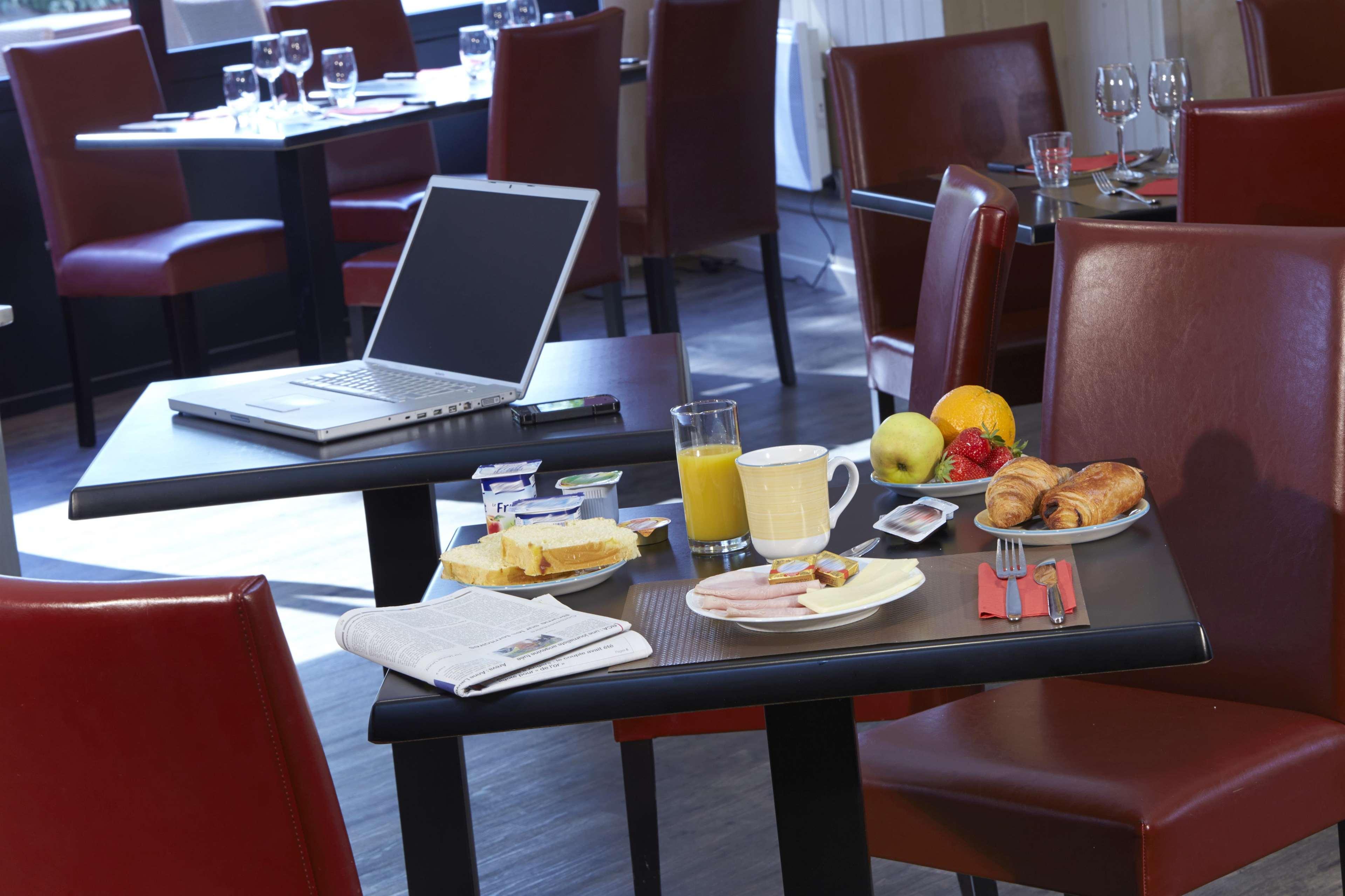 Brit Hotel Essentiel Шоле Екстер'єр фото