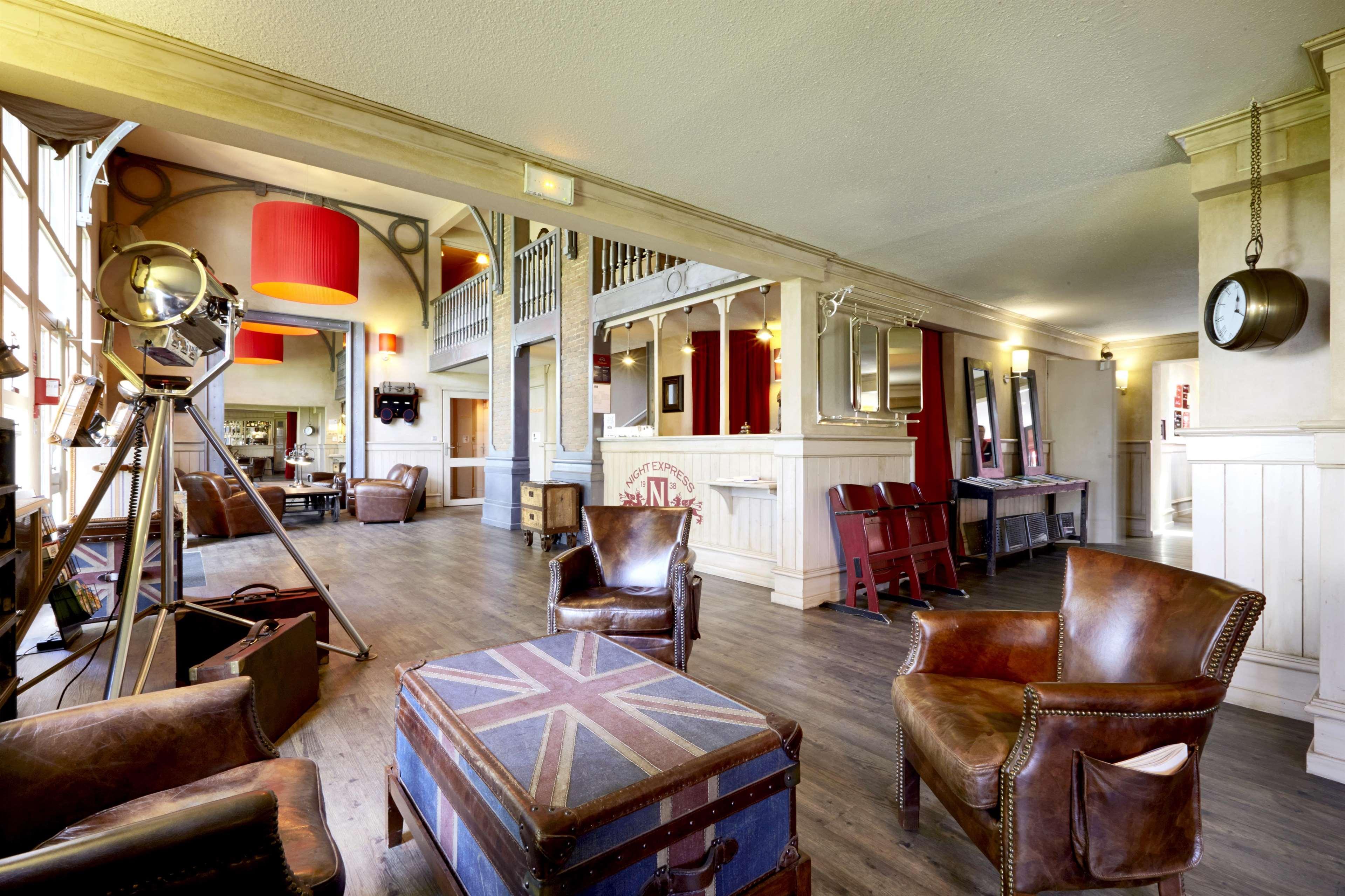 Brit Hotel Essentiel Шоле Екстер'єр фото