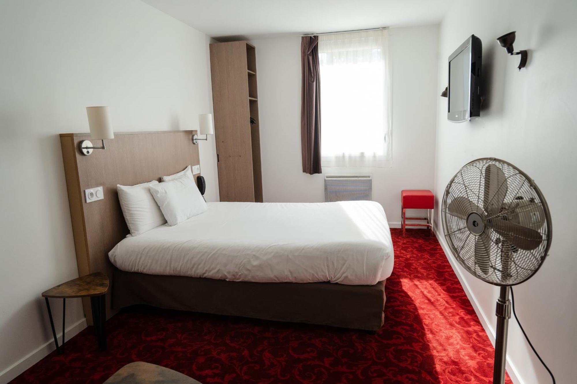 Brit Hotel Essentiel Шоле Екстер'єр фото